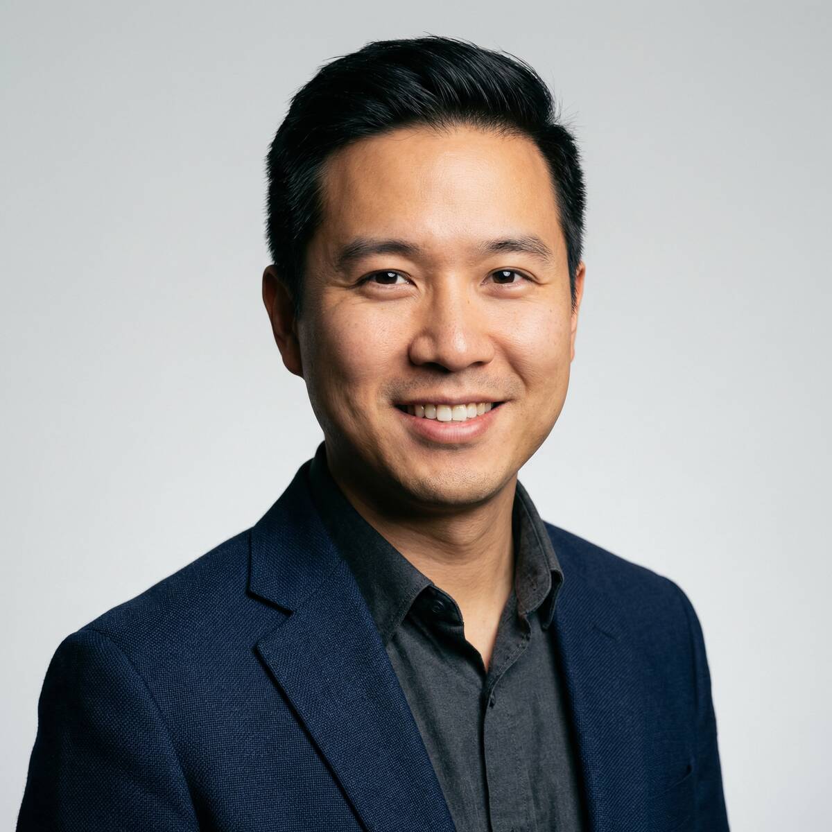 抓凤茎制片人王浩